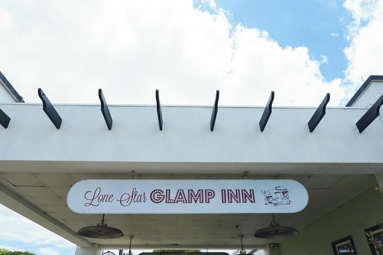 Lone Star Glamp Inn Warrenton Esterno foto
