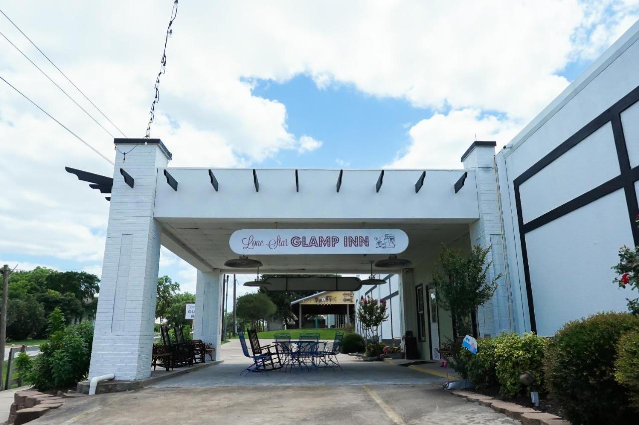 Lone Star Glamp Inn Warrenton Esterno foto
