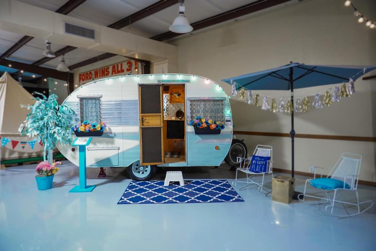 Lone Star Glamp Inn Warrenton Esterno foto