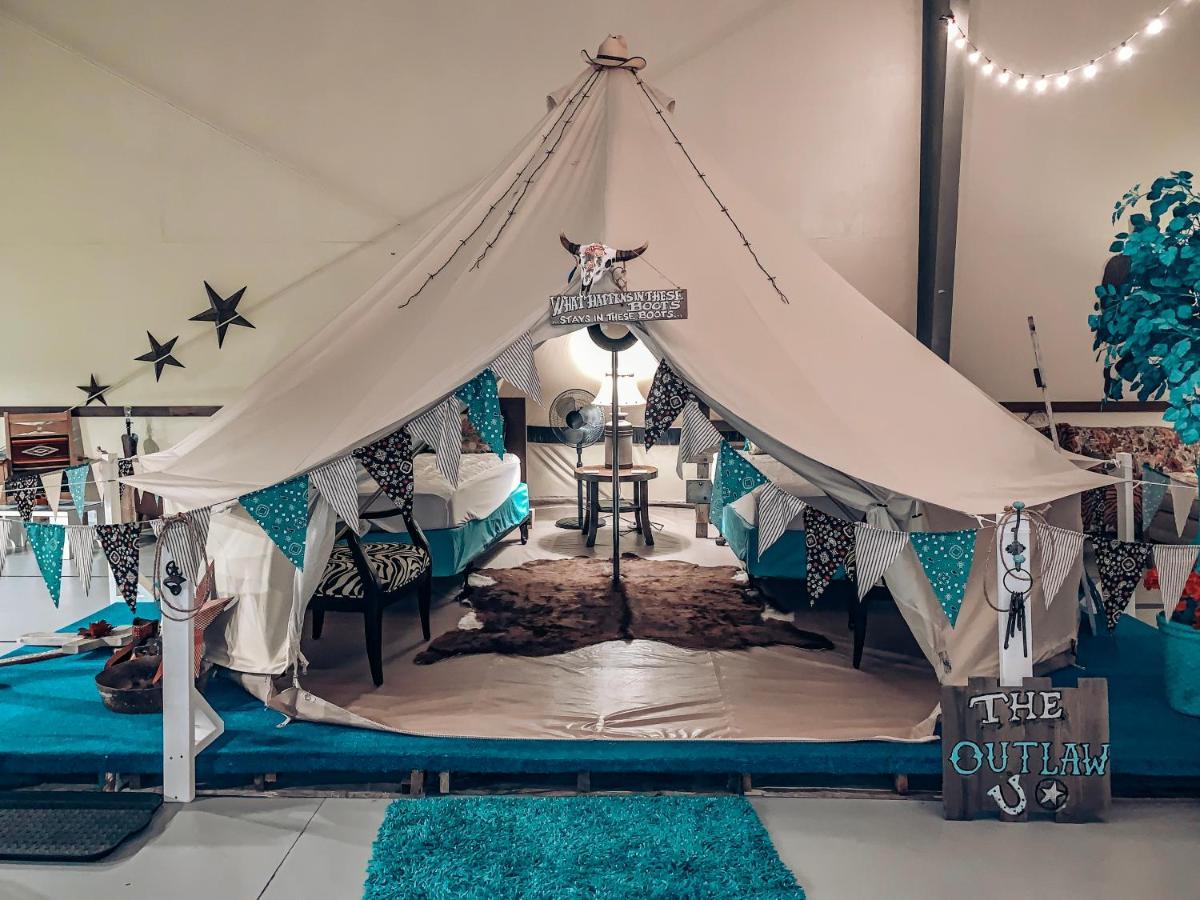Lone Star Glamp Inn Warrenton Esterno foto