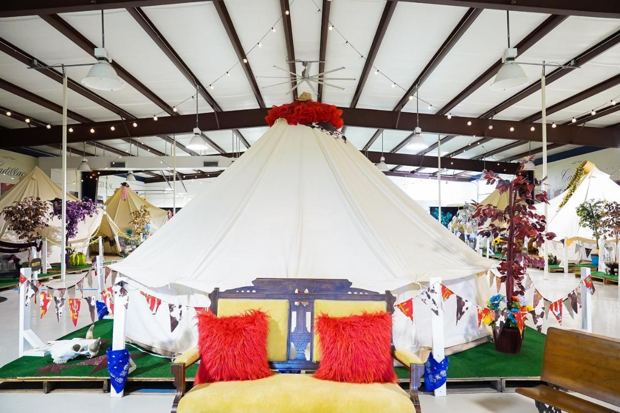 Lone Star Glamp Inn Warrenton Esterno foto