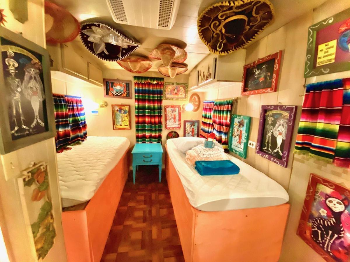 Lone Star Glamp Inn Warrenton Esterno foto