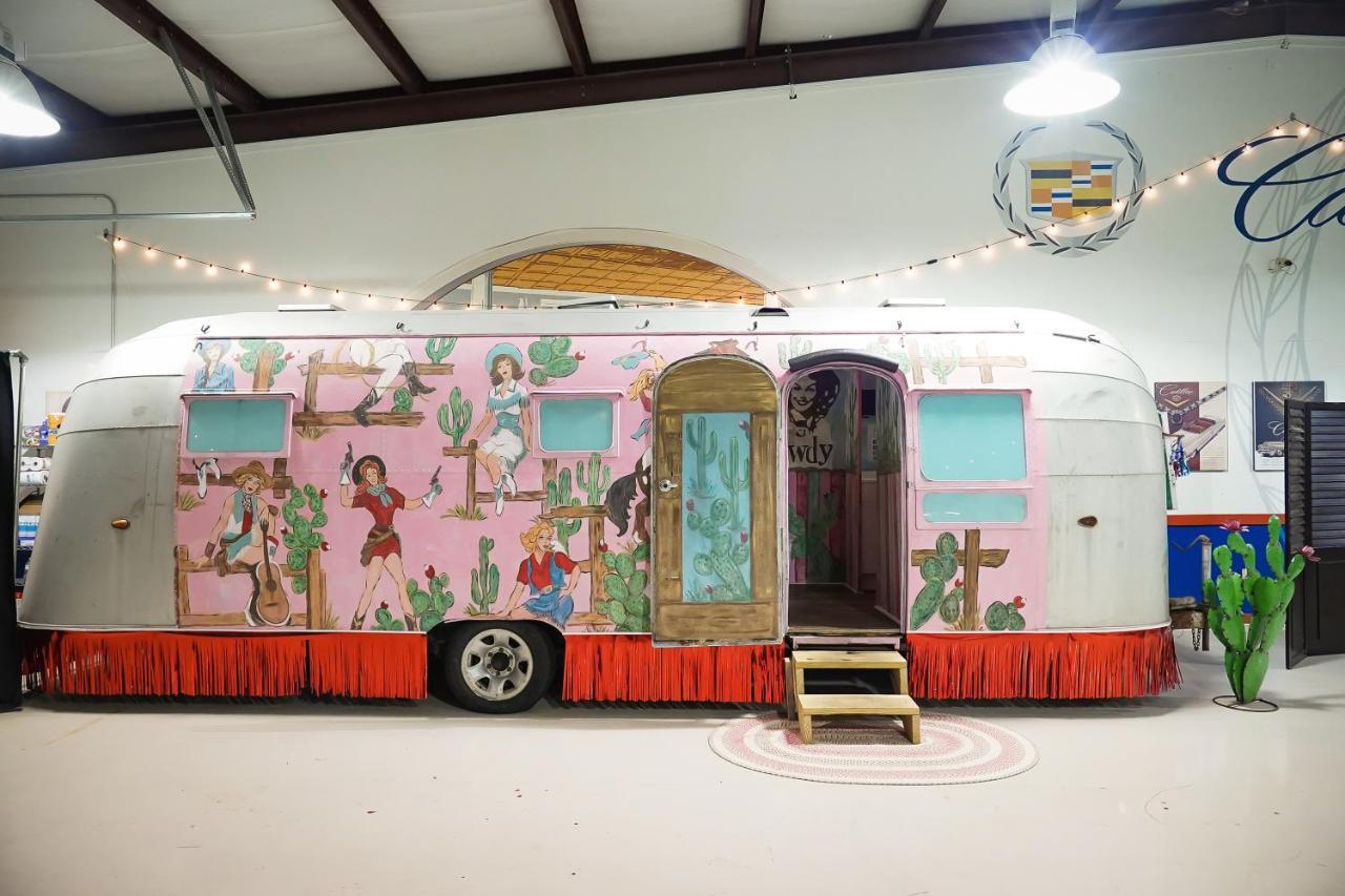 Lone Star Glamp Inn Warrenton Esterno foto