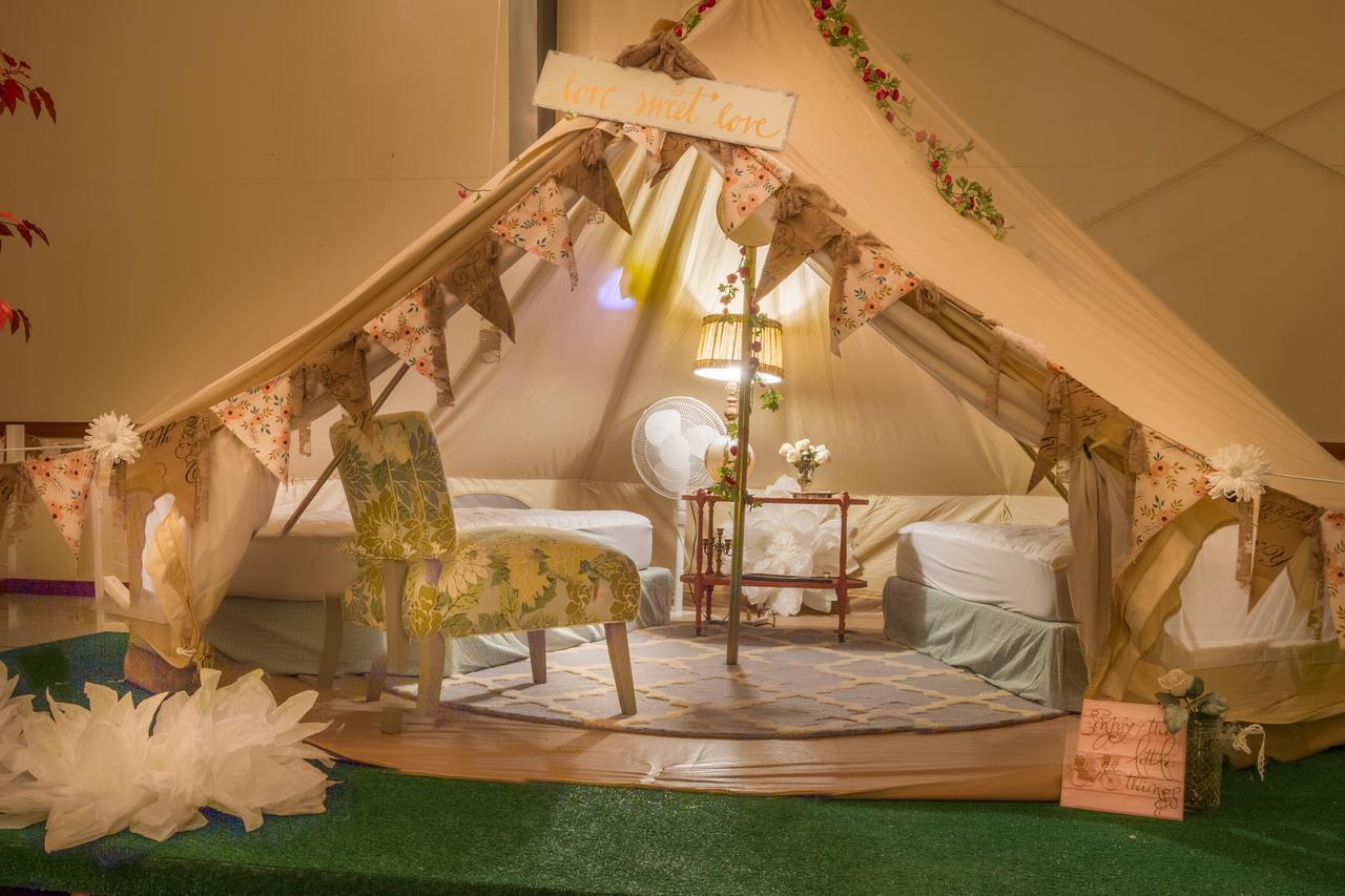Lone Star Glamp Inn Warrenton Esterno foto